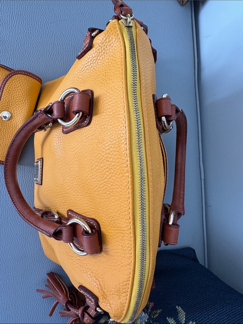 DOONEY & BOURKE CANARY YELLOW & BROWN TRIM PEBBLED LEATHER SATCHEL & COIN POUCH - Picture 15 of 16